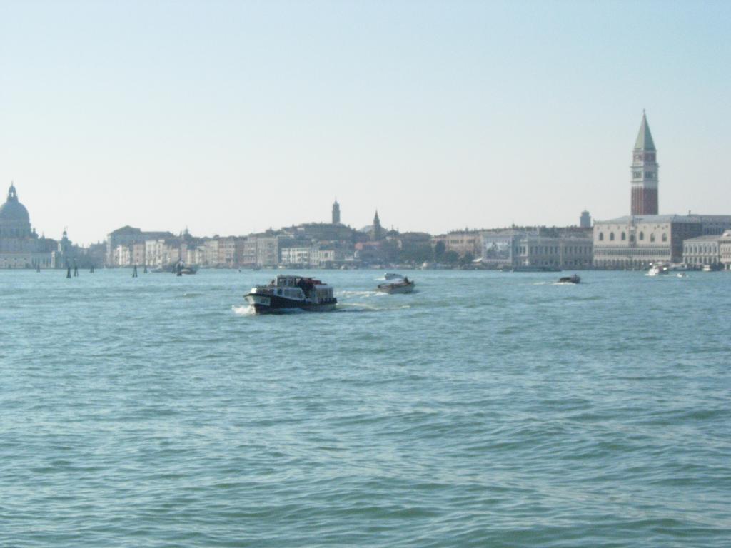 Appartamento Vacanze Casadueottanta Loc-13704 Venetië Buitenkant foto